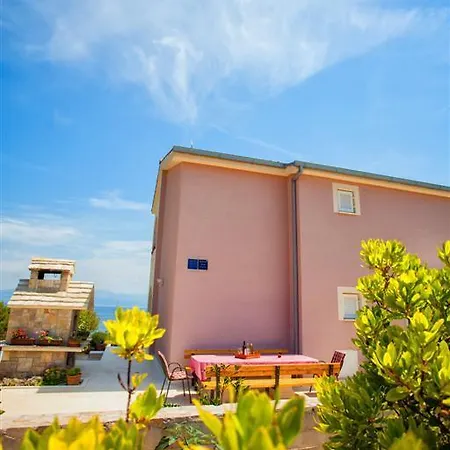 Matea Apartment *